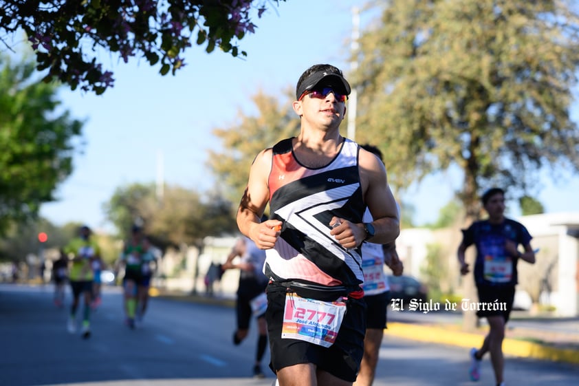 Fotografías del Maratón Lala edición 2022 en el medio maratón, km 21