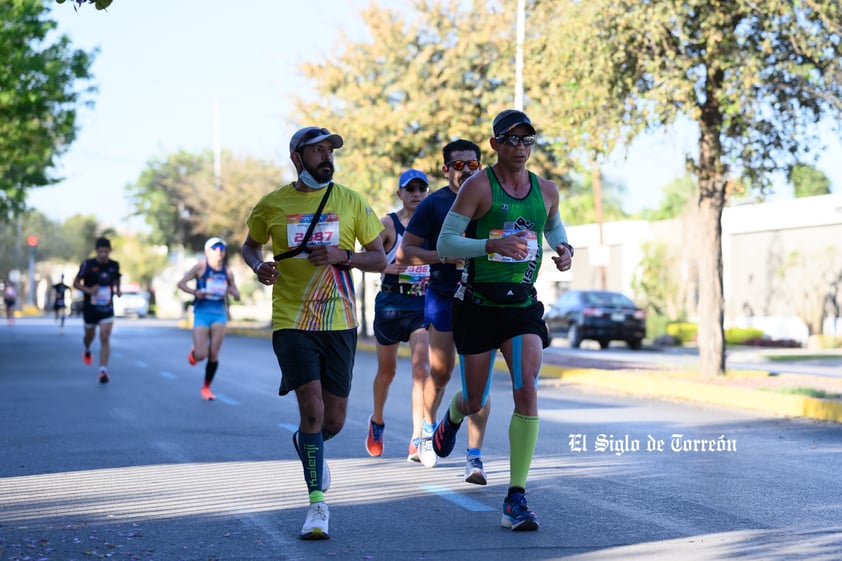 Fotografías del Maratón Lala edición 2022 en el medio maratón, km 21