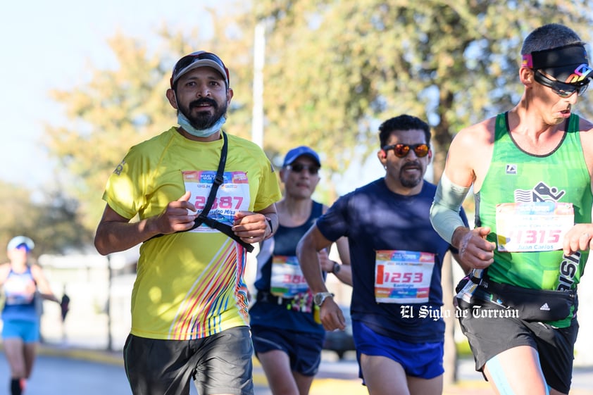 Fotografías del Maratón Lala edición 2022 en el medio maratón, km 21