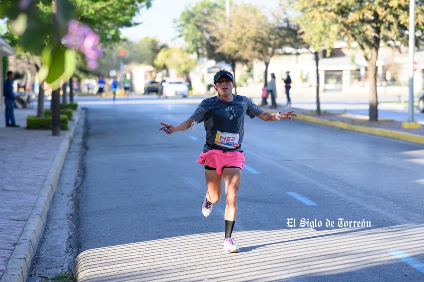 Fotografías del Maratón Lala edición 2022 en el medio maratón, km 21