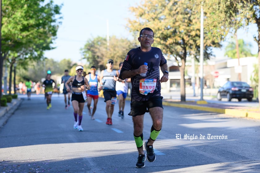 Fotografías del Maratón Lala edición 2022 en el medio maratón, km 21