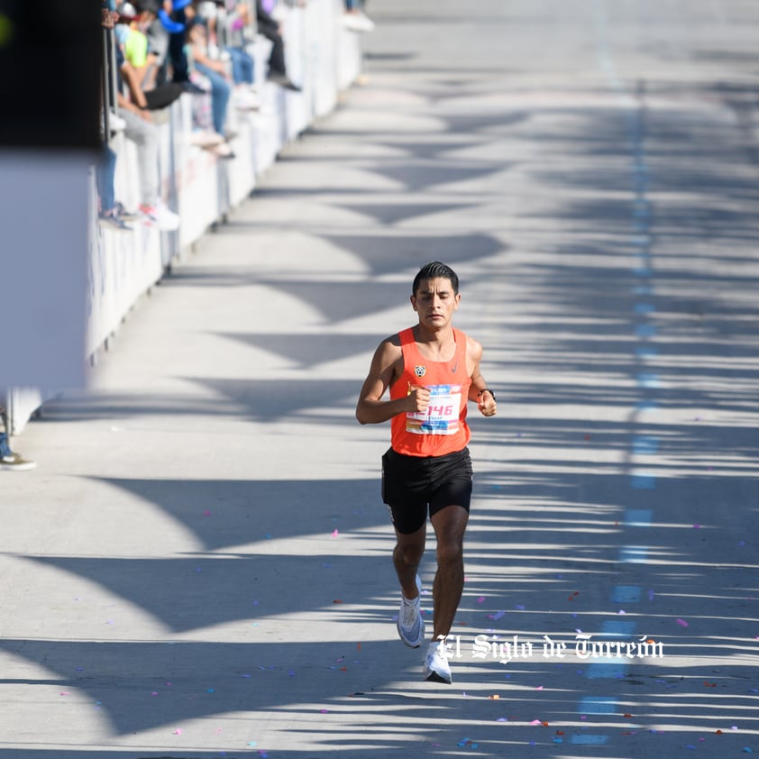 4. César Hernández 2h28:39 CDMX