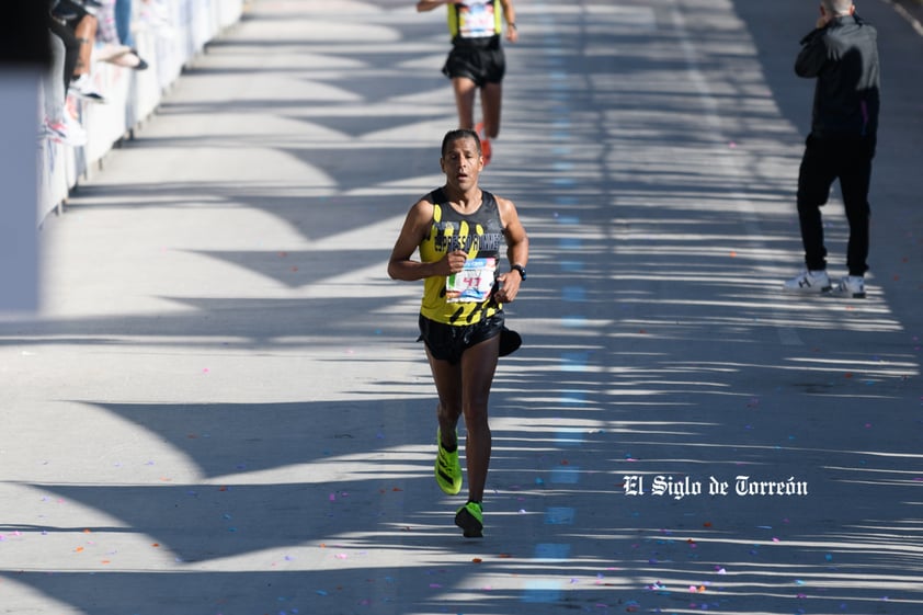 Fotografías del Maratón Lala edición 2022 en la META en el Bosque Venustiano Carranza