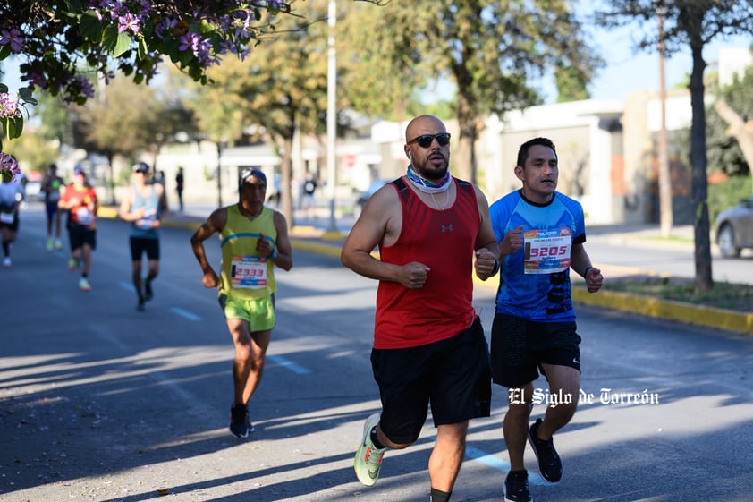 Fotografías del Maratón Lala edición 2022 en el medio maratón, km 21