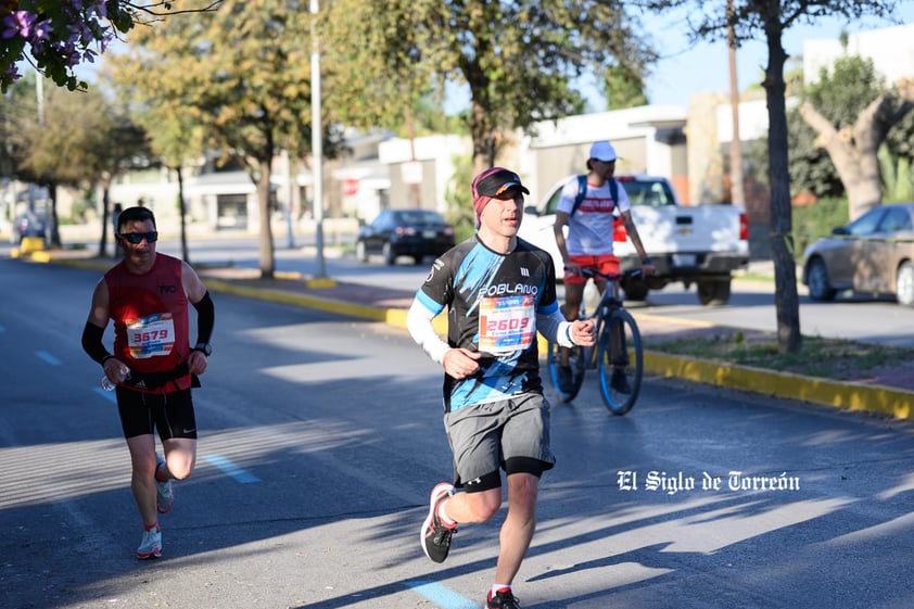 Fotografías del Maratón Lala edición 2022 en el medio maratón, km 21