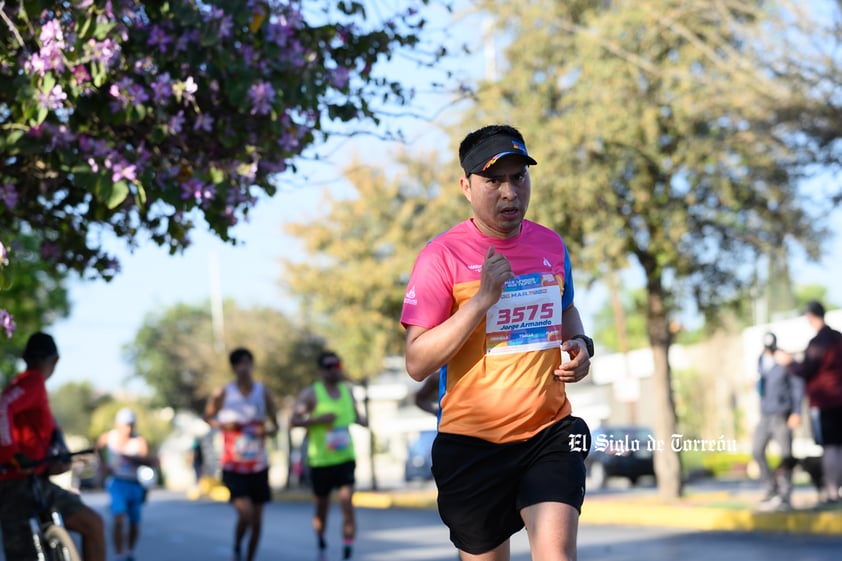 Fotografías del Maratón Lala edición 2022 en el medio maratón, km 21