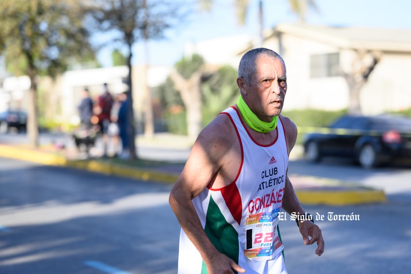 Fotografías del Maratón Lala edición 2022 en el medio maratón, km 21