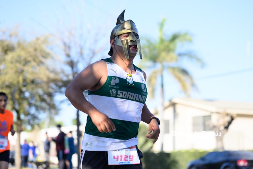 Fotografías del Maratón Lala edición 2022 en el medio maratón, km 21