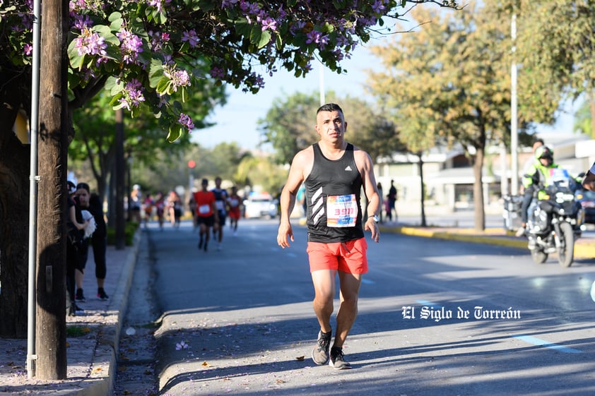 Fotografías del Maratón Lala edición 2022 en el medio maratón, km 21