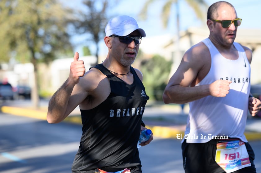 Fotografías del Maratón Lala edición 2022 en el medio maratón, km 21