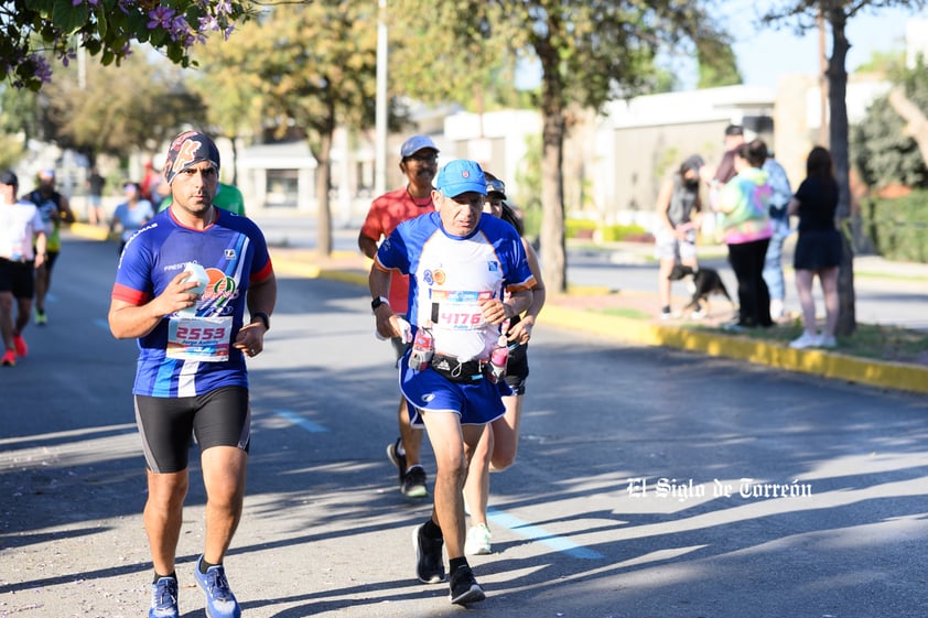 Fotografías del Maratón Lala edición 2022 en el medio maratón, km 21