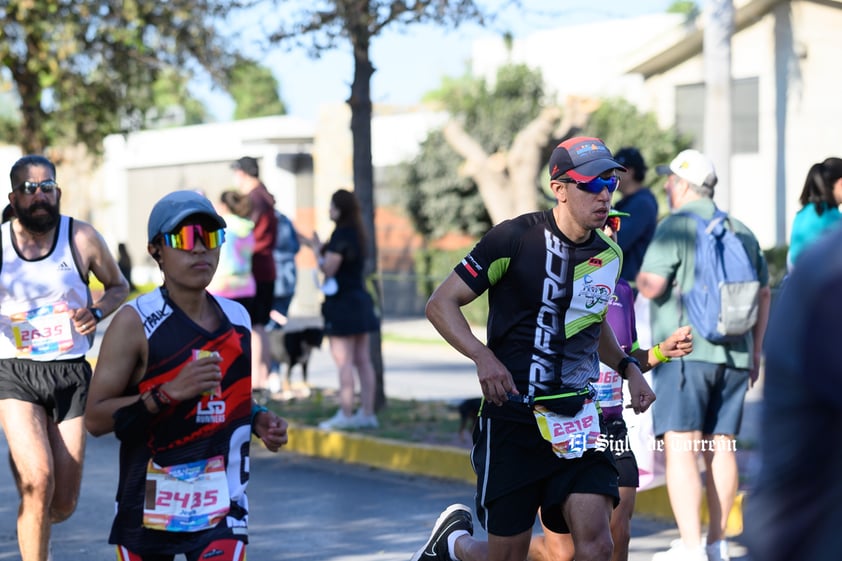 Fotografías del Maratón Lala edición 2022 en el medio maratón, km 21