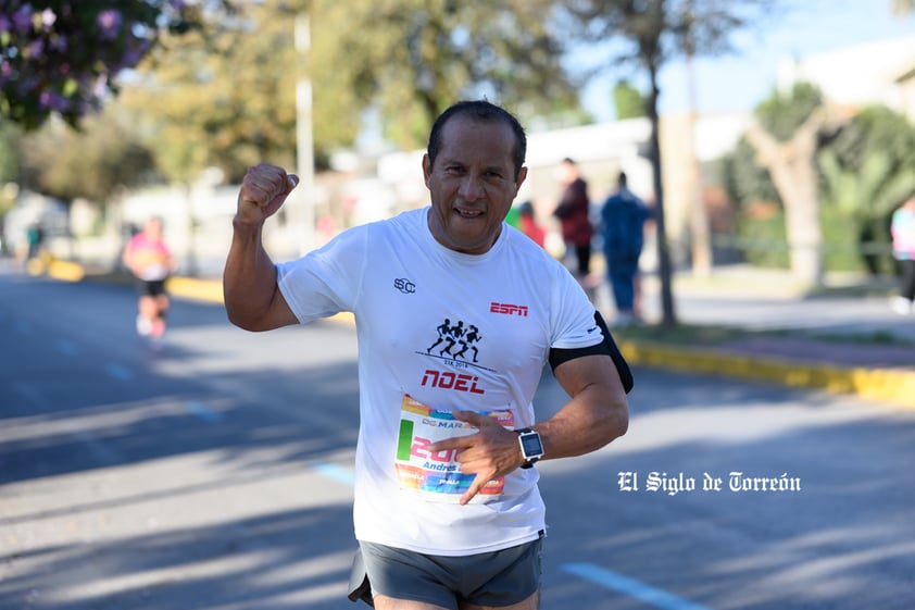 Fotografías del Maratón Lala edición 2022 en el medio maratón, km 21