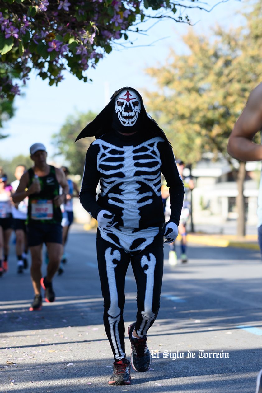 Fotografías del Maratón Lala edición 2022 en el medio maratón, km 21