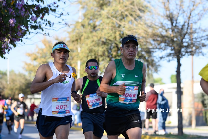 Fotografías del Maratón Lala edición 2022 en el medio maratón, km 21