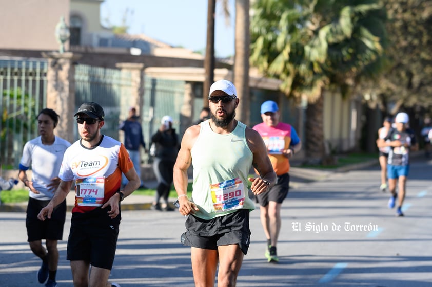 Fotografías del Maratón Lala edición 2022 en el medio maratón, km 21