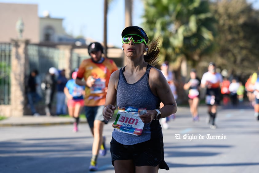 Fotografías del Maratón Lala edición 2022 en el medio maratón, km 21