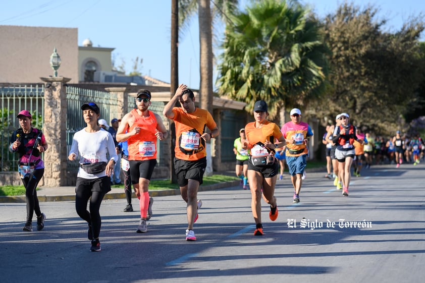 Fotografías del Maratón Lala edición 2022 en el medio maratón, km 21