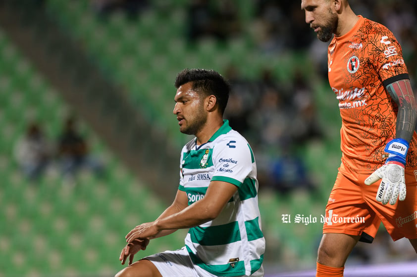 Eduardo Aguirre #19, Delantero, Santos
Jonathan Orozco #1, Portero, Tijuana