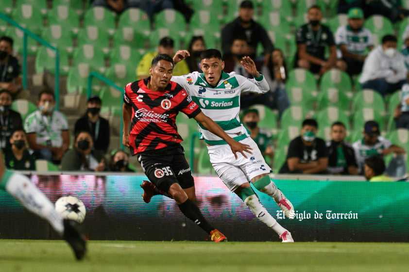 Leonardo Suárez #9, Medio, Santos
José Vázquez #35, Medio, Tijuana