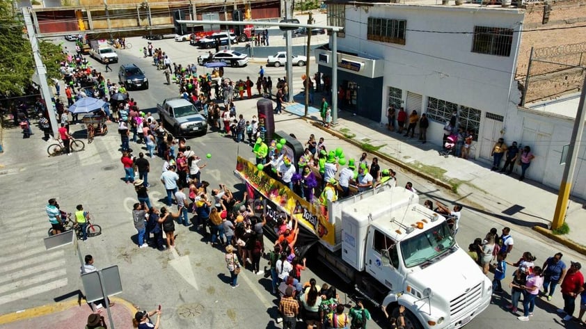 Desfile de Primavera en La Laguna