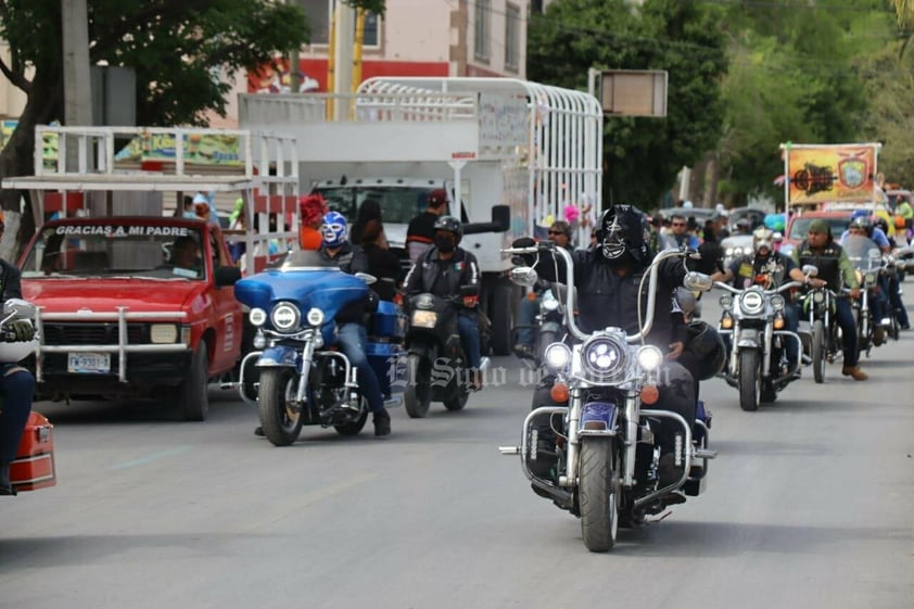 Desfile de Primavera en La Laguna