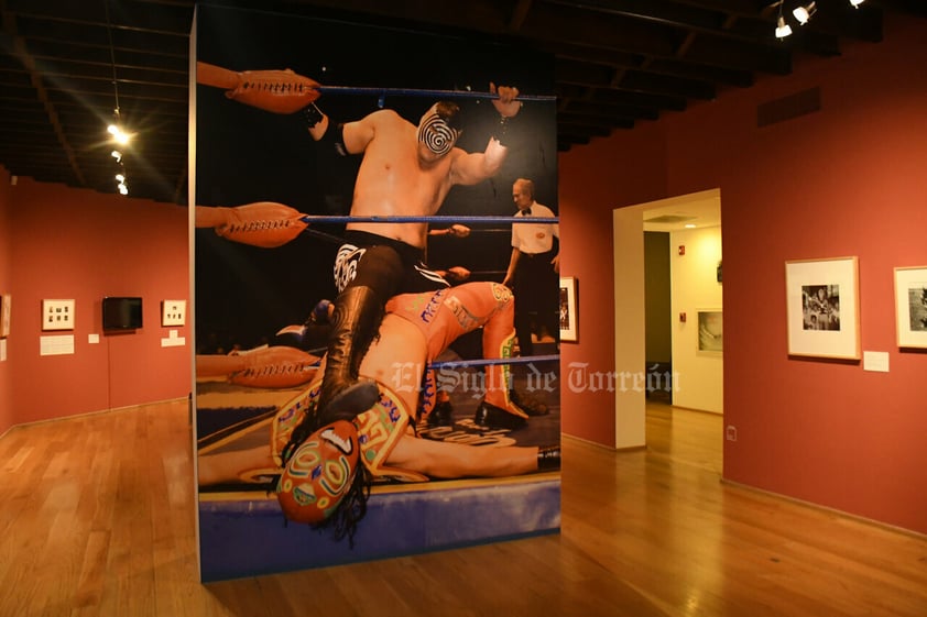 Imágenes plasman la lucha libre mexicana en Museo Arocena