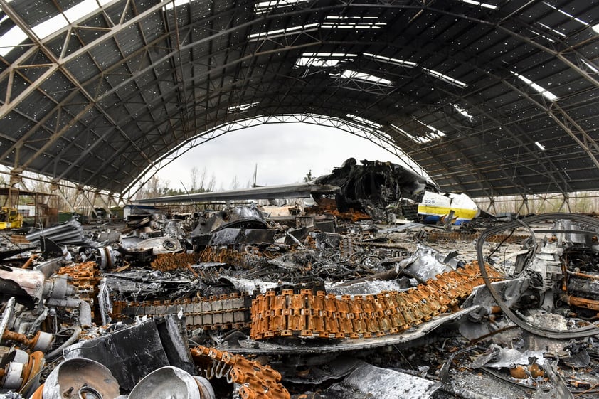 Catástrofe: Así quedó el avión más grande del mundo tras ataques en Ucrania