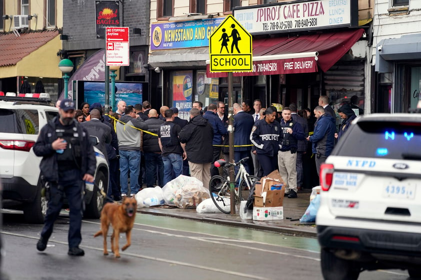 Pánico en Nueva York por tiroteo en estación del Metro en Brooklyn