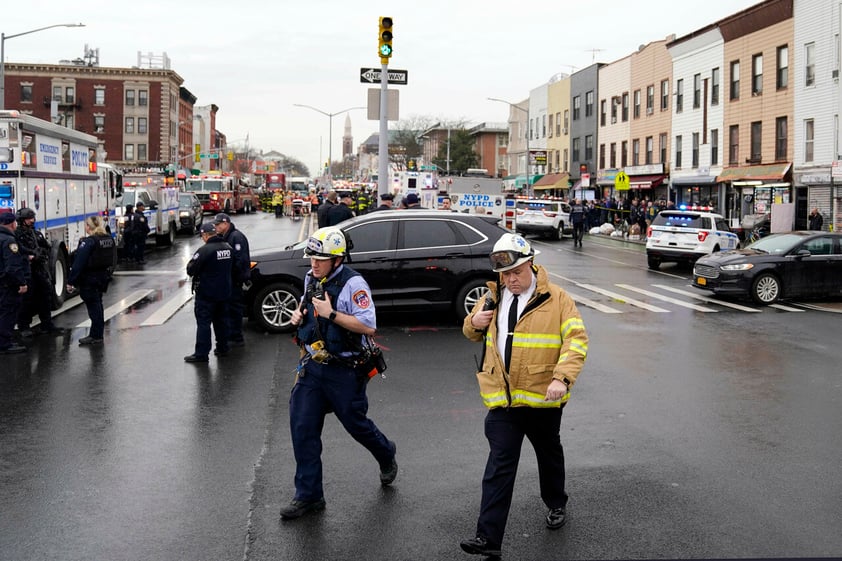 Pánico en Nueva York por tiroteo en estación del Metro en Brooklyn