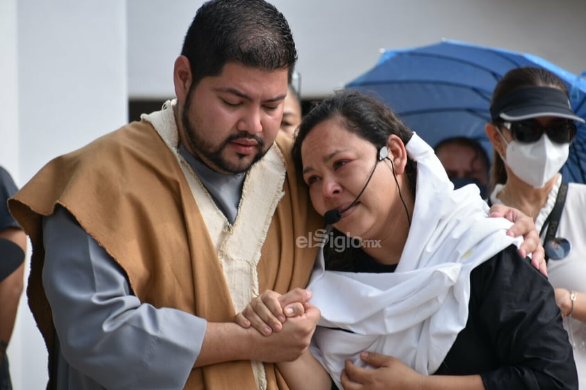 Se desborda la fe durante el Viacrucis en Monclova