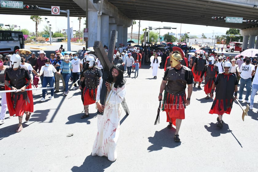 Viacrucis viviente en Lerdo celebra 35 años de tradición y mística