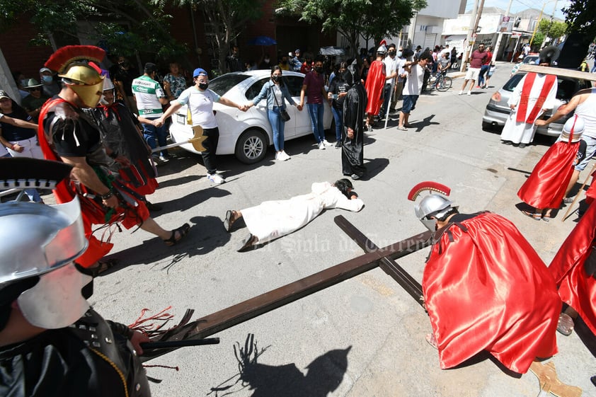 Viacrucis viviente en Lerdo celebra 35 años de tradición y mística