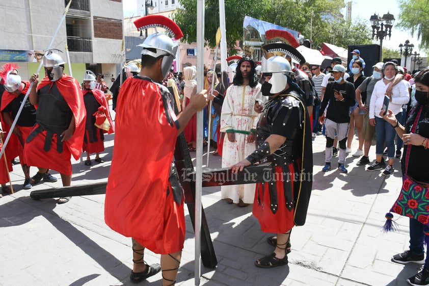 Viacrucis viviente en Lerdo celebra 35 años de tradición y mística