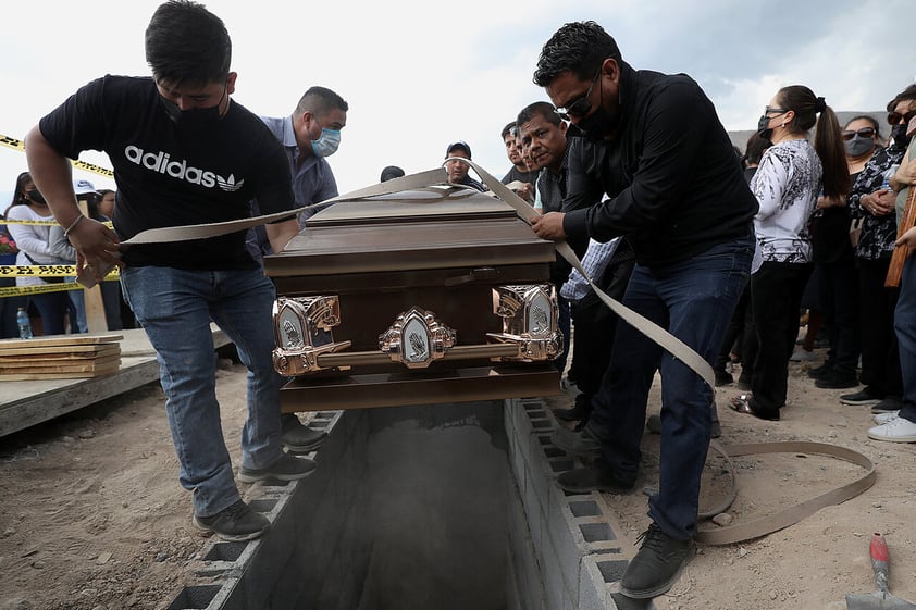 Cientos despiden a Debanhi Escobar en Galeana