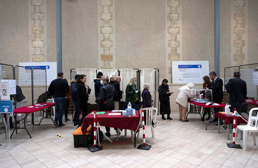 Francia vota en segunda vuelta de elecciones presidenciales