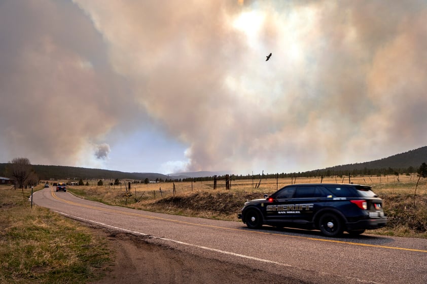 Incendios forestales arden desde Arizona hasta Florida