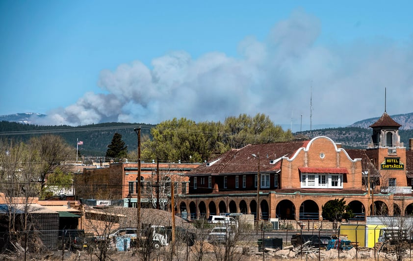 Incendios forestales arden desde Arizona hasta Florida