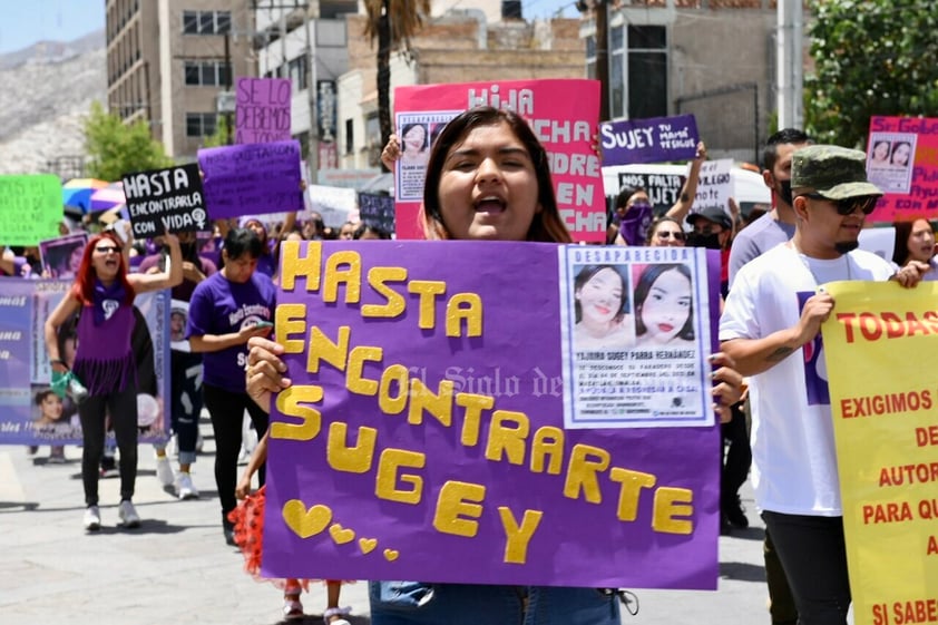 Marchan en Torreón a casi ocho meses de la desaparición de Sugey en Mazatlán