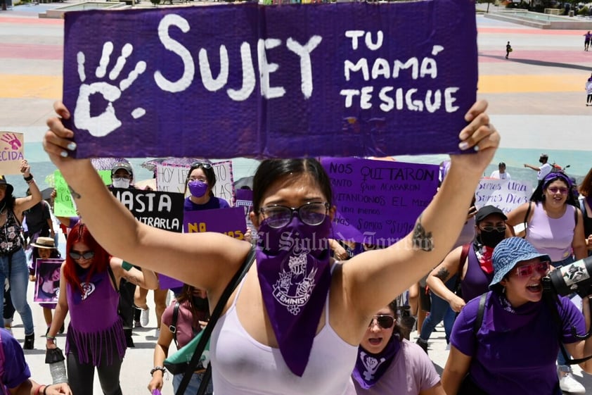 Marchan en Torreón a casi ocho meses de la desaparición de Sugey en Mazatlán