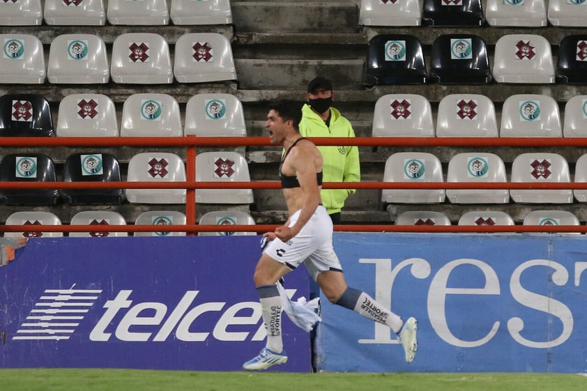 AME9467. PACHUGA (MÉXICO), 14/05/2022.- El jugador Nicolas Ibañez de Pachuca festeja una anotación durante el encuentro del partido de vuelta de los cuartos de final del torneo Clausura 2022 del fútbol mexicano entre Tuzos del Pachuca contra San Luis, hoy en el estadio Hidalgo de la ciudad de Pachuca (México). EFE/David Martínez Pelcastre