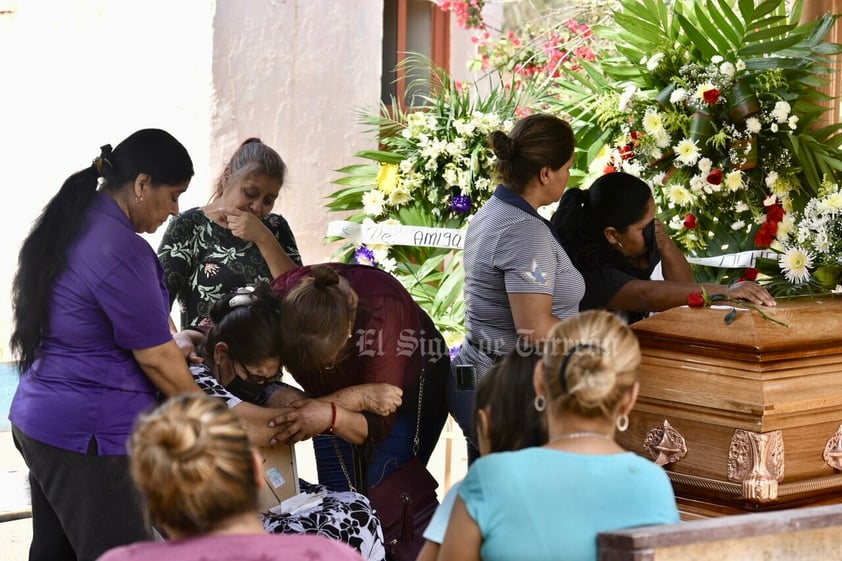 Dan último adiós a Édgar tras derrumbe en silos de Torreón