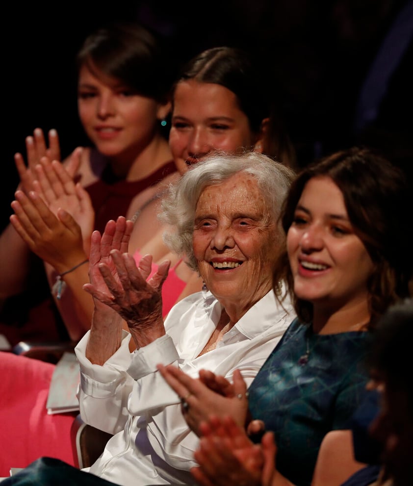 México homenajea a Elena Poniatowska en Bellas Artes