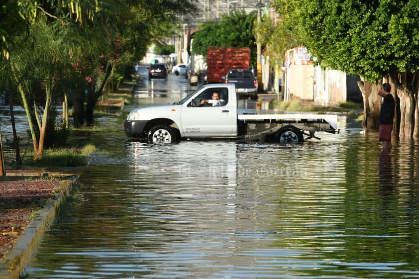 Lluvias dejan estragos en zona urbana de Torreón