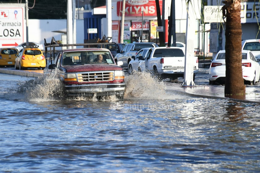 Lluvias dejan estragos en zona urbana de Torreón