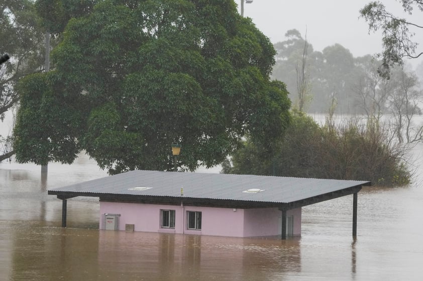 Inundaciones amenazan a más de 45 mil personas en Sidney, Australia