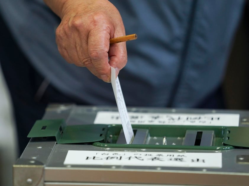 Japón vota en elecciones clave tras el asesinato de Shinzo Abe