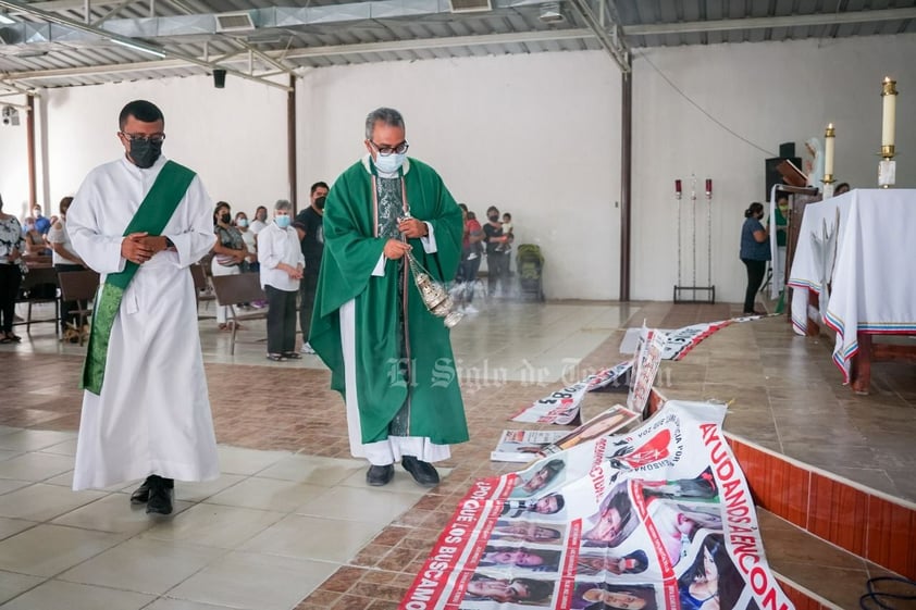 Iglesia católica y asociaciones salen a calles de Torreón para exigir justicia por personas desaparecidas