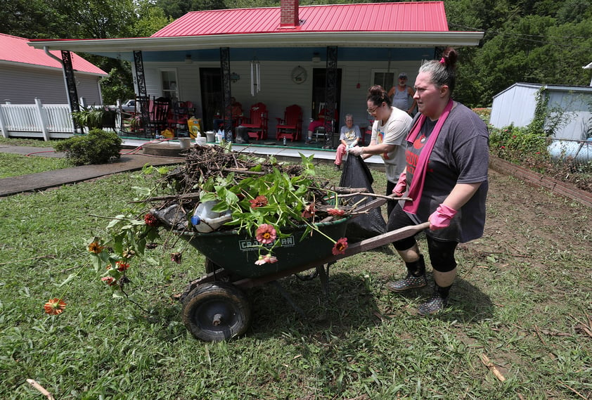 Lluvias en Kentucky han cobrado al menos 37 vidas