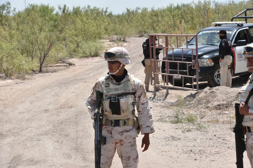 El mandatario mexicano arribó este domingo para inspeccionar los avances en el rescate